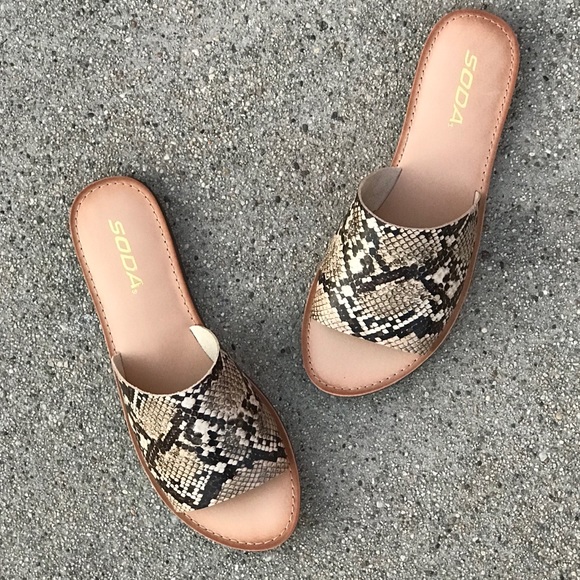 Soda Snake Slip-On Mule Flatform Slide Sandals - Picture 2 of 5